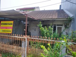 Dijual Rumah lama / Tanah di Komplek Perumahan Taman Kencana Blok C10