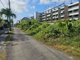 Tanah lingkungan villa di Kerobokan, akses jalan 5 meter