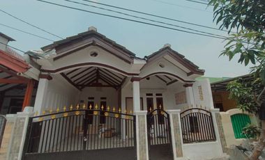 Dijual (bisa sewa) Rumah di Taman Harapan Baru Bekasi