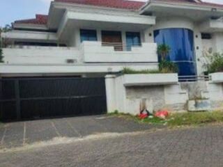 Rumah Hoek 2Lt di Taman Kedoya Permai Kebon Jeruk, 5 Menit Ke Tol
