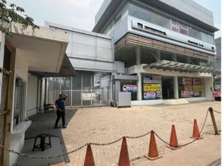 Dijual gedung  ex Honda