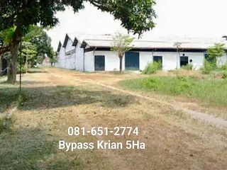 Pabrik gudang di Bypass Krian