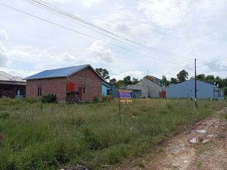 LAND FOR SALE 2 PLOTS @150M2 NEAR MANGGAR TOLL ROAD, BALIKPAPAN