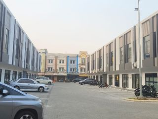 Dijual ruko Madrid X. posisi hoke hook