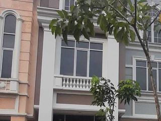 Dijual Ruko siap Huni di Komplek Ruko Paramount Village Semarang