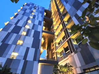 Ruang kantor extra luas, unit gandeng di SOHO Pancoran harga Special