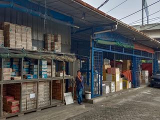 Dijual ruko gandeng 3+gudang di Kalimalang BU (harga terjun bebas)