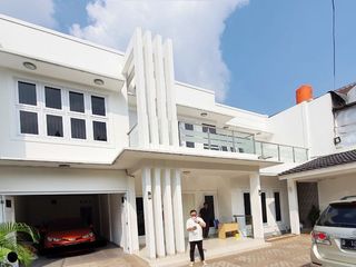 Rumah kantor Jarea Jati Padang - TB Simatupang, Jakarta Selatan