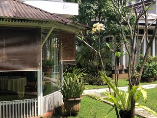 Jual rumah jalan Pahlawan , Bandung. nego sampai jadi