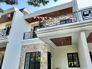 Rumah 2 Lantai Pinggir Jalan Utama Dekat LRT Harjamukti 800 Jutaan