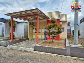 Turun Harga Villa Pribadi Full Prabot dengan View Pantai Di Ketapang
