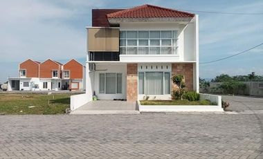 RUMAH 2 LANTAI TERMURAH DI MERTOYUDAN