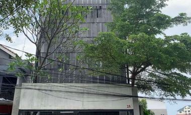 Rumah dengan rooftop cantik siap huni Cipete Utara jual harga BU