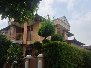 Rumah 2 lantai di sakura regency bumi asih ind