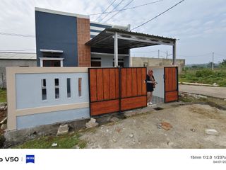 Jalan kaki ke Exit Tol Legok dan Stasiun KRL Rumah siap huni 155 Juta