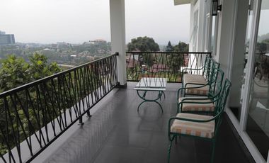 jual rumah luas mewah dago  bukit  pakar timur view cantik