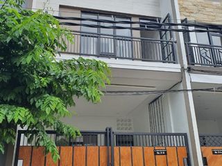 LARIS RUMAH KOST SIAP HUNI 10 KAMAR LETAK STRATEGIS