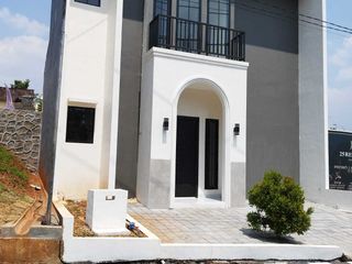 Rumah kavling Dijual dekat banyak fasilitas umum di Semarang