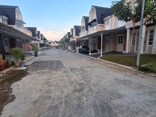 JUAL RUMAH SEMI FURNISHED DI KOMP.MEDAN RESORT CITY (MERCY) HARGA 2M