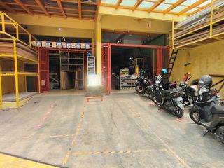 JUAL CEPAT Ruko Luas Strategis di Jl.Peta, Lingkar Selatan - Bandung