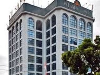 Disewakan Ruang Kantor di Wisma Iwi, area Kebon Jeruk, Jakarta Barat