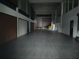 di jual Gudang dan kantor dekat keluar tol Bandara Soekarno Hatta