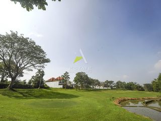 Lahan Komersial dengan View Lapangan Golf