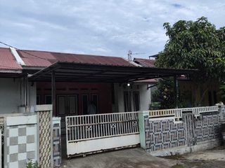 Dijual rumah second lokasi strategis