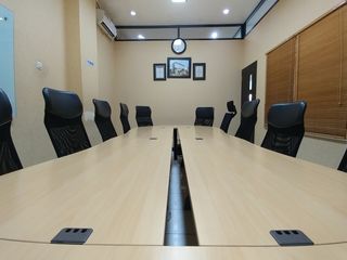 Mau Fokus Meeting?Yuk sewa di BBC saja, semua fasilitas sudah tersedia