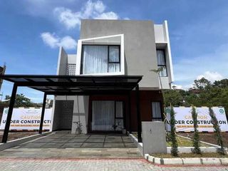Rumah Keren Strategis Kawasan Elite di Perumahan Dago Valley Bandung