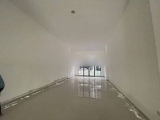 Disewakan Ruko Osaka Pik 2 Luas 4,5x20 3 Lantai Hadap Boulevard