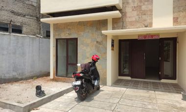 Dijual Rumah Ciputat