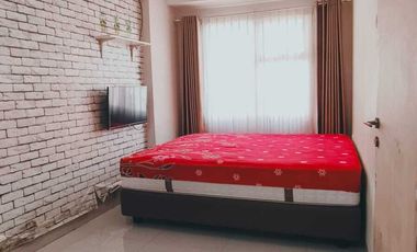 Dijual Cepat Apartemen Green Park View 1BR View Pool Dekat Lippo Mall