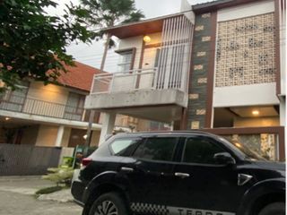 SECONDARY HOME 2,5 LANTAI POSISI HOOK