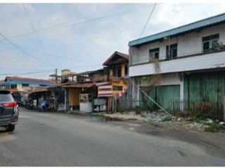 dijual ruko lokasi strategis cocok untuk usaha