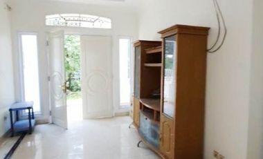 Rumah luas 200m2 Type 3KT Cluster Boulevard hijau Harapan Indah Bekasi