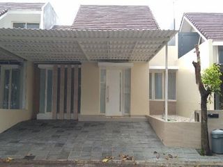 SEWA Rumah Minimalis Bagus Taman Puspa Raya Citraland