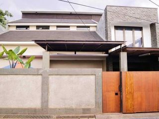 Rumah Minimalis 3 lantai di Pamulang