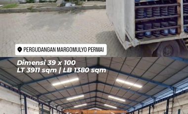 Gudang  siap pakai di Jalan Utama di Margomulyo Permai