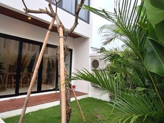 Rumah Baru Modern Tropis Dekat Pantai Ungasan