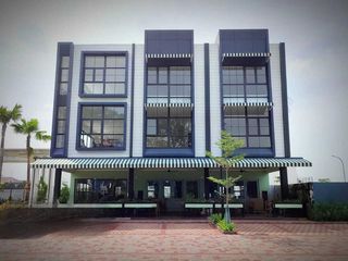 Ruko Collins Gandeng Maison De Wisteria Ujung Menteng Cakung JGC