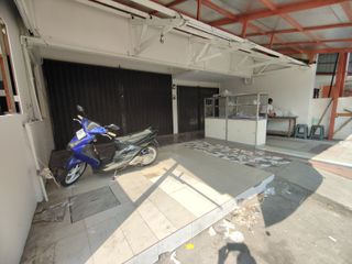JUAL CEPAT Ruko Baru Renov di Kopo Permai II (Dekat Toserba Griya)