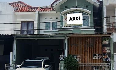Dijual Rumah terawat baik 7x18, 2 lt, 4kt Taman Surya 5