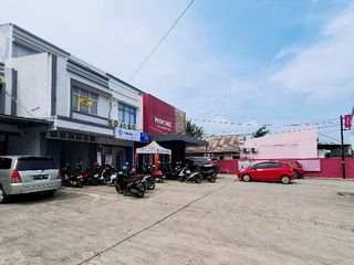 Ruko Cisoka, Jalan Raya Cisoka, Parkir Luas