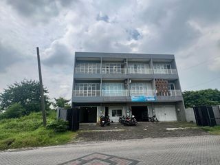 Ruko Dian istana strategis dekat puncak CBD