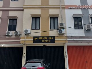 RUKO 3 LANTAI JALAN SHOLEH ISKANDAR