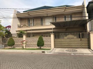 Rumah Araya Galaxy Bumi Permai Surabaya Terawat Lebar 15m2