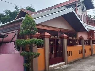 DI JUAL SEPAKET RUMAH 2 LANTAI DEKAT RAMAYANA MALL SORONG