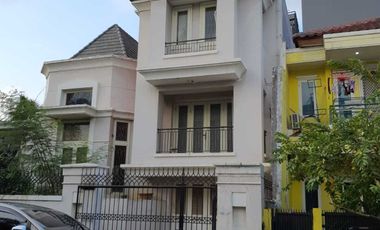 Rumah Pulau Matahari di Permata Buana