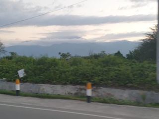 Dijual tanah Pinggir pantai dijalan Utama